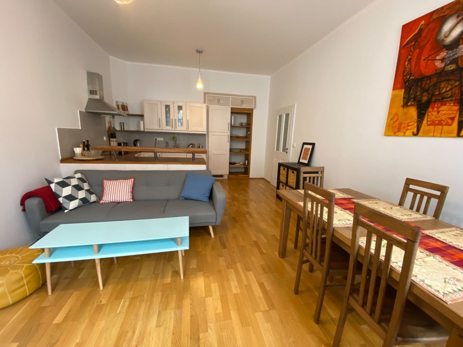 Prenájom bytu 3-izbový 74 m², Bořivojova, Praha, Praha Prenájom bytu 3-izbový 74 m², Bořivojova, Praha, Praha
