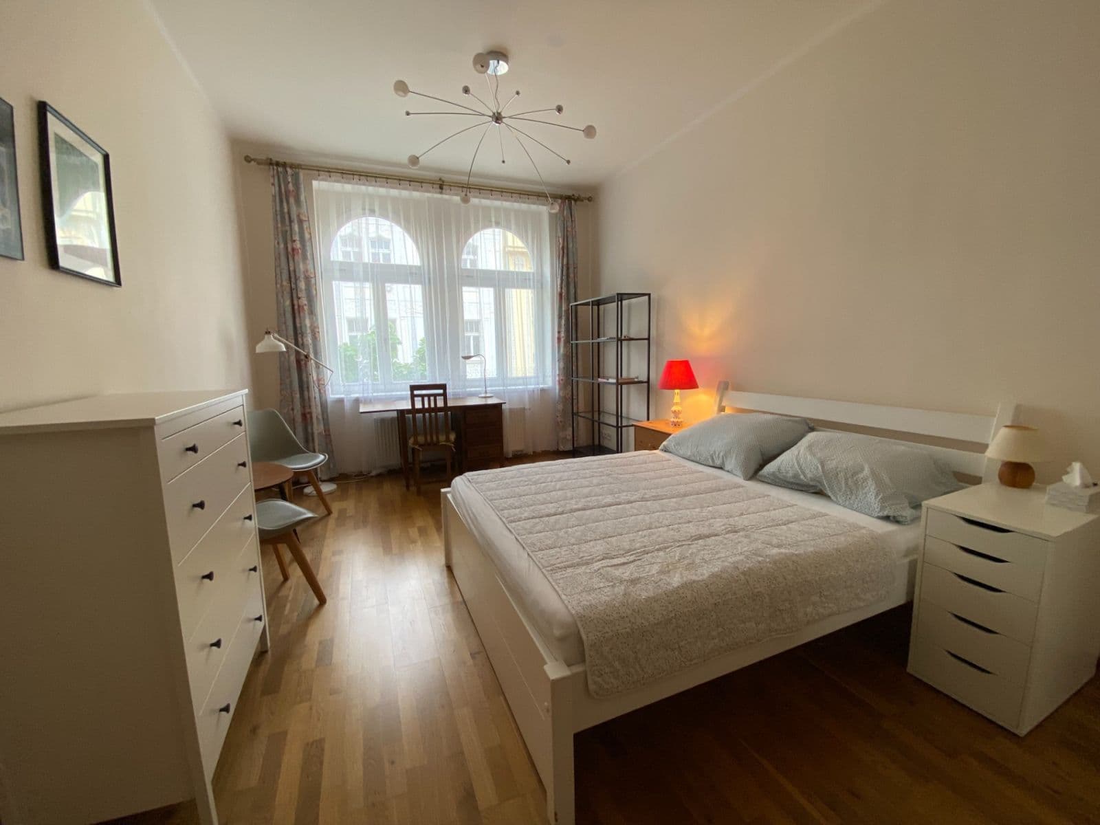 Prenájom bytu 3-izbový 74 m², Bořivojova, Praha, Praha Prenájom bytu 3-izbový 74 m², Bořivojova, Praha, Praha