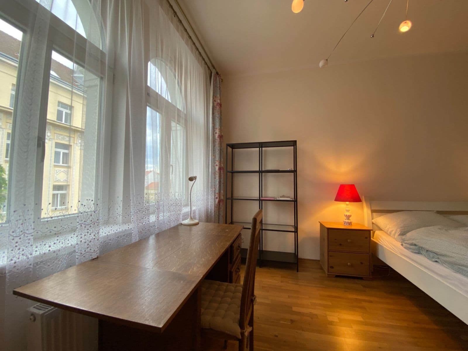 Prenájom bytu 3-izbový 74 m², Bořivojova, Praha, Praha Prenájom bytu 3-izbový 74 m², Bořivojova, Praha, Praha