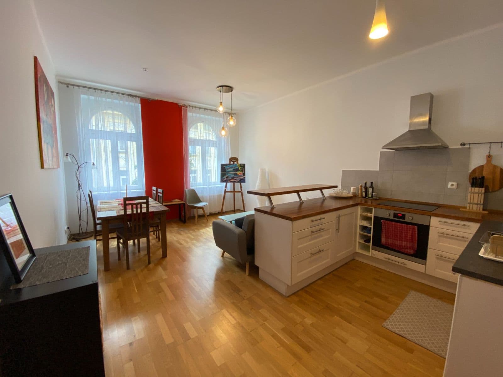 Prenájom bytu 3-izbový 74 m², Bořivojova, Praha, Praha Prenájom bytu 3-izbový 74 m², Bořivojova, Praha, Praha