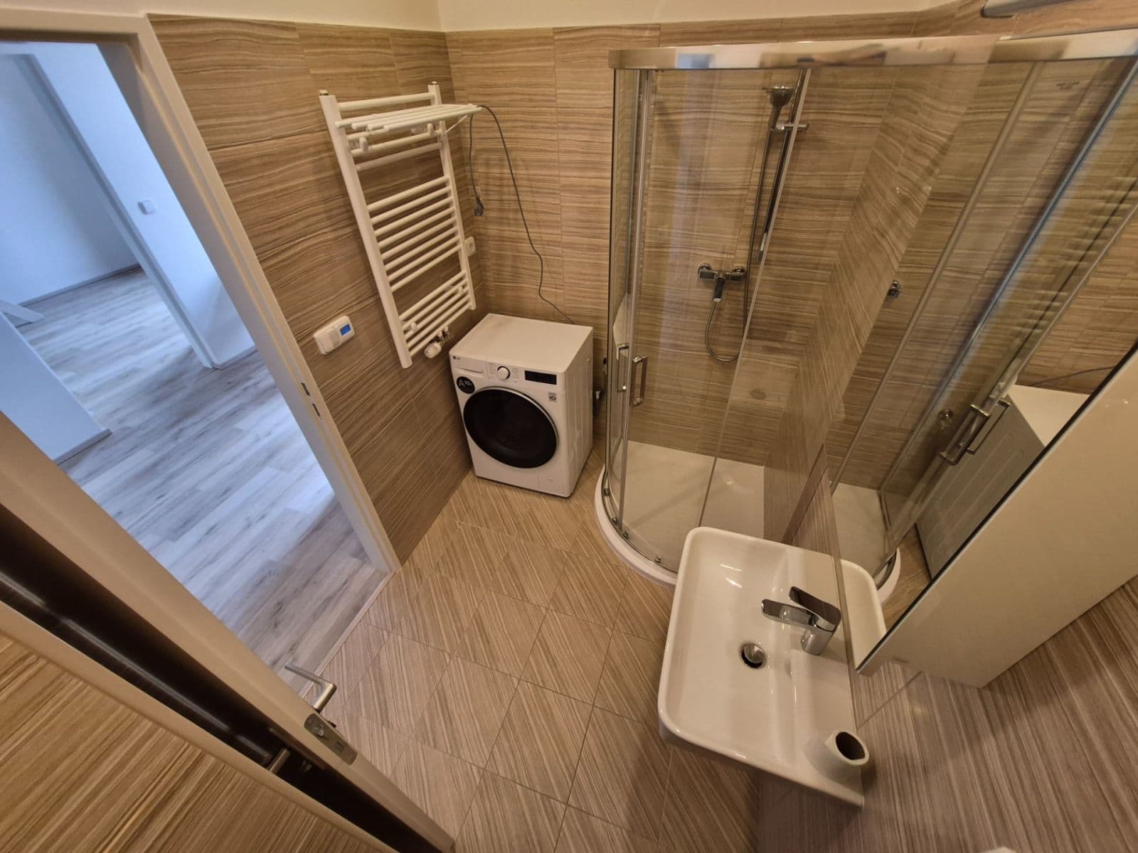 Prenájom bytu 2-izbový 37 m², Boleslavova, Praha, Praha Prenájom bytu 2-izbový 37 m², Boleslavova, Praha, Praha