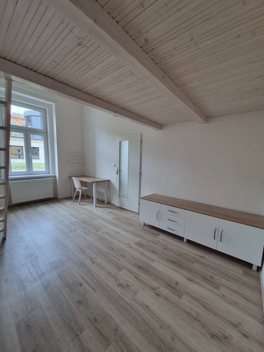 Prenájom bytu 2-izbový 37 m², Boleslavova, Praha, Praha Prenájom bytu 2-izbový 37 m², Boleslavova, Praha, Praha