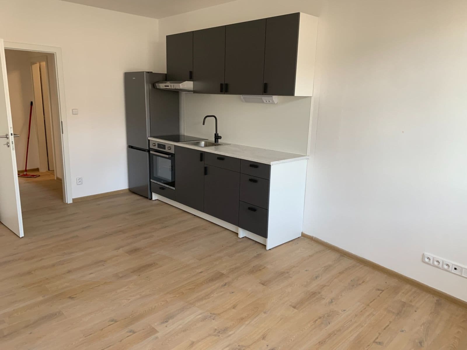 Prenájom bytu 2-izbový 48 m², Bratislavská, Brno, Jihomoravský kraj Prenájom bytu 2-izbový 48 m², Bratislavská, Brno, Jihomoravský kraj