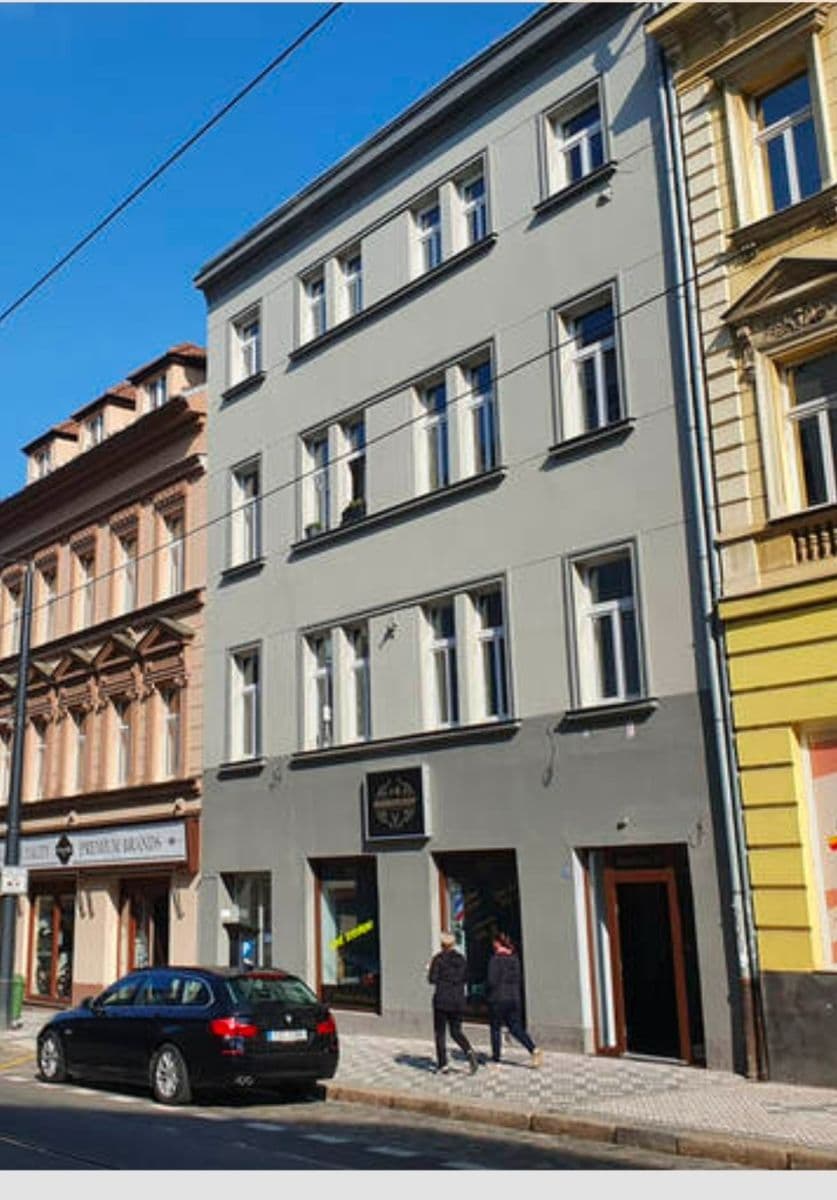 Prenájom garáže 20 m², Nuselská, Praha, Praha Prenájom garáže 20 m², Nuselská, Praha, Praha