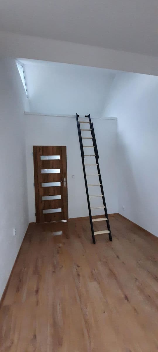 Prenájom bytu 2-izbový 58 m², Chelčického, Úpice, Královéhradecký kraj Prenájom bytu 2-izbový 58 m², Chelčického, Úpice, Královéhradecký kraj