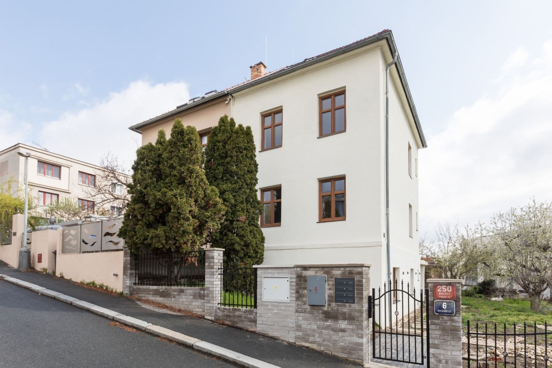 Prenájom bytu 2-izbový 40 m², Bakalářská, Praha, Praha Prenájom bytu 2-izbový 40 m², Bakalářská, Praha, Praha