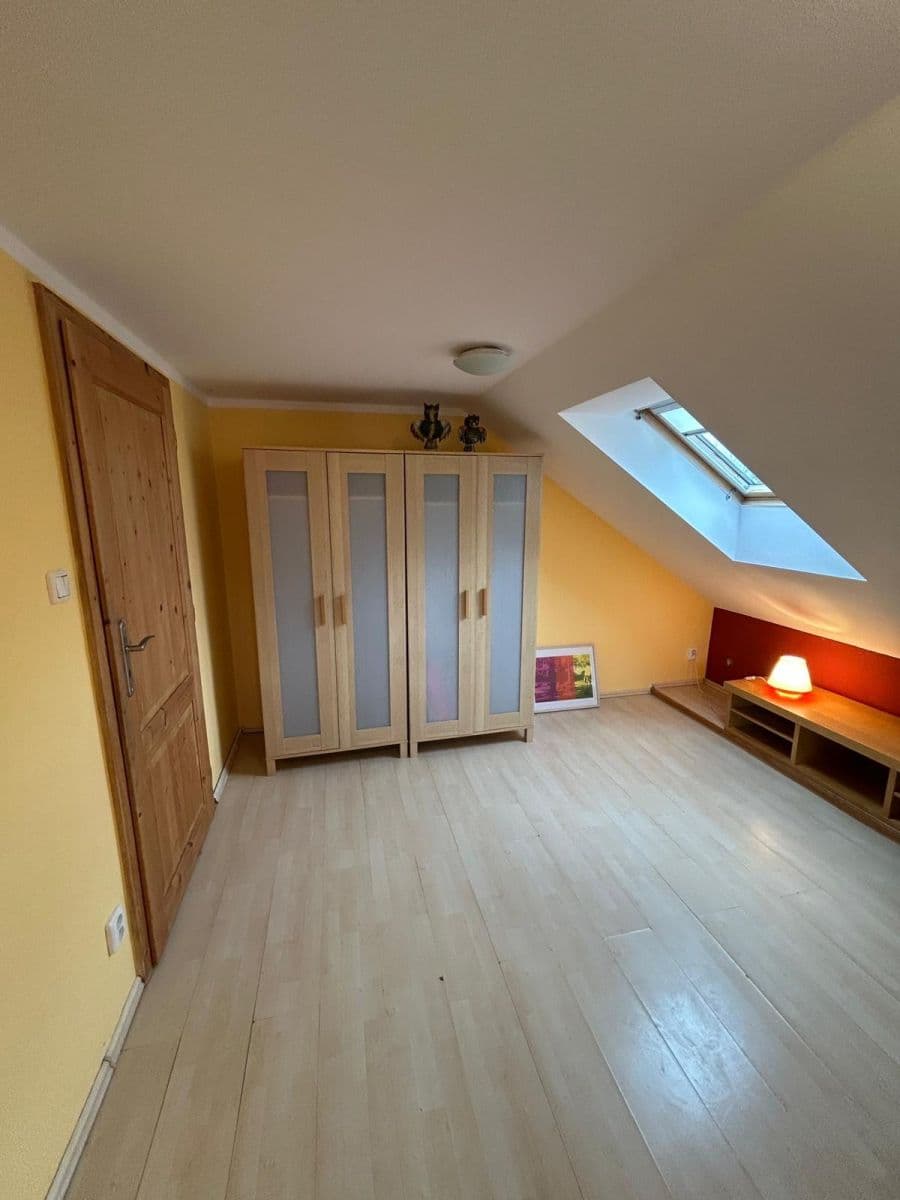 Prenájom bytu 2-izbový 70 m², Střelice, Plzeňský kraj Prenájom bytu 2-izbový 70 m², Střelice, Plzeňský kraj