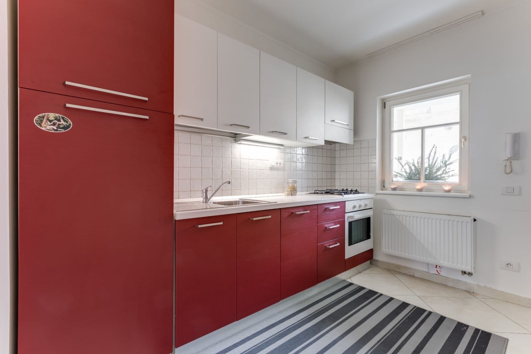 Prenájom bytu 1-izbový 45 m², Plzeňská, Praha, Praha Prenájom bytu 1-izbový 45 m², Plzeňská, Praha, Praha