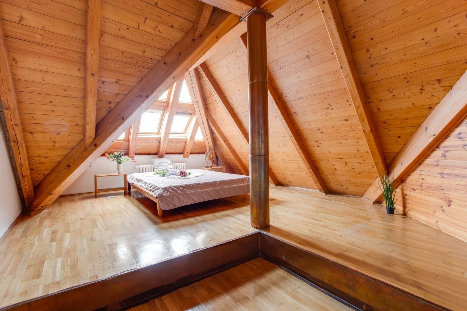 Prenájom bytu 3-izbový 104 m², Šumavská, Praha, Praha Prenájom bytu 3-izbový 104 m², Šumavská, Praha, Praha
