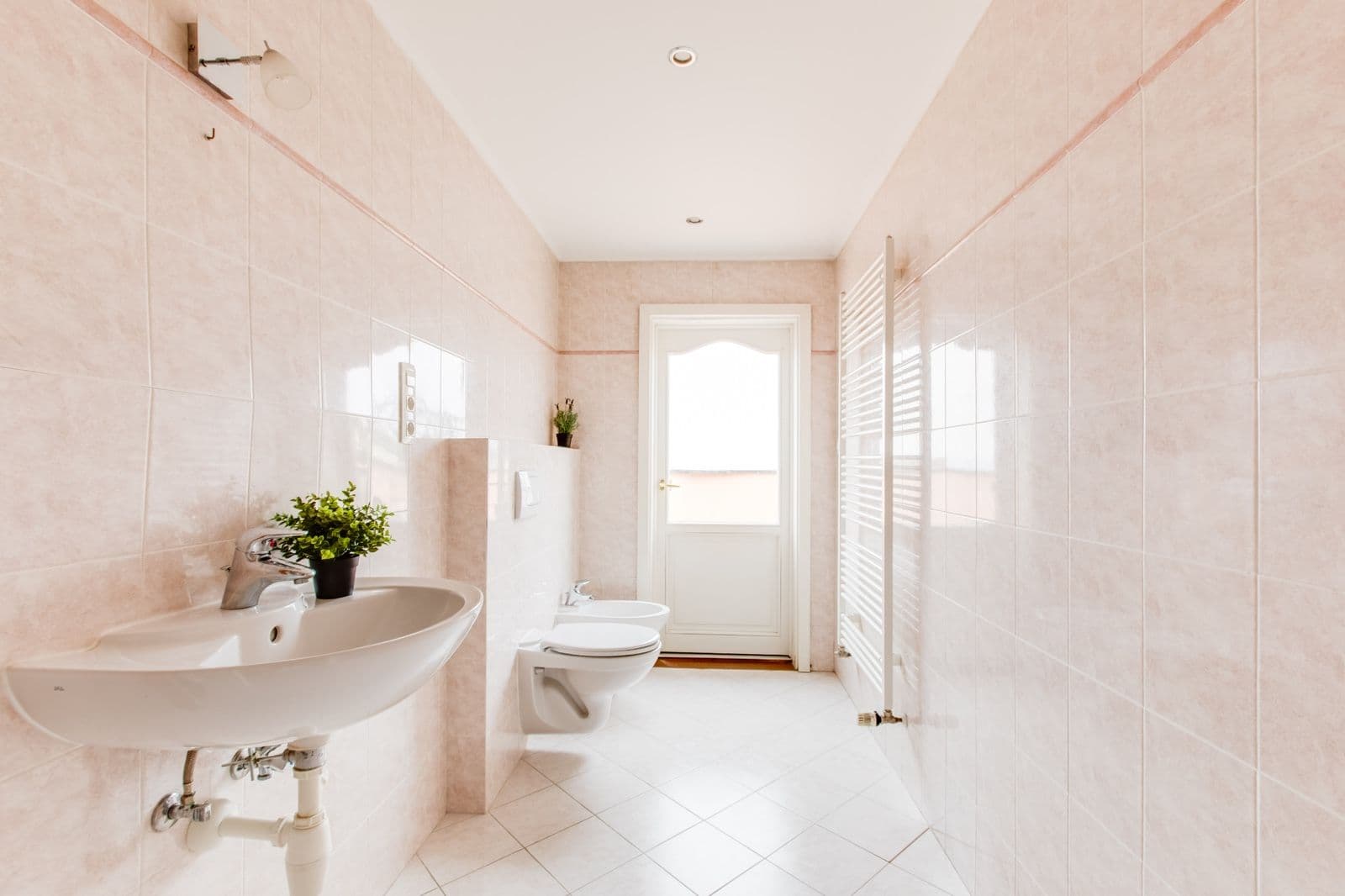 Prenájom bytu 3-izbový 104 m², Šumavská, Praha, Praha Prenájom bytu 3-izbový 104 m², Šumavská, Praha, Praha