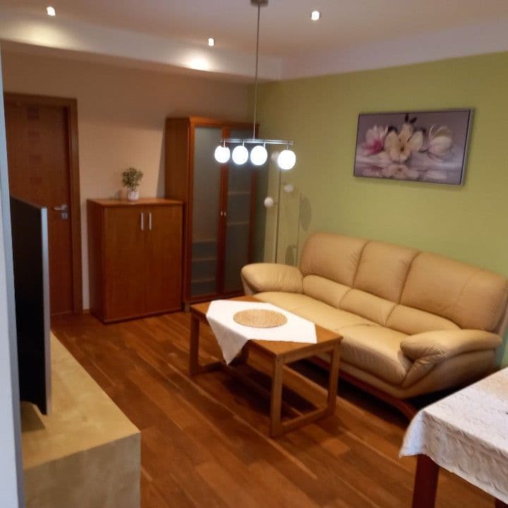 Prenájom bytu 2-izbový 59 m², Šumberova, Praha, Praha Prenájom bytu 2-izbový 59 m², Šumberova, Praha, Praha