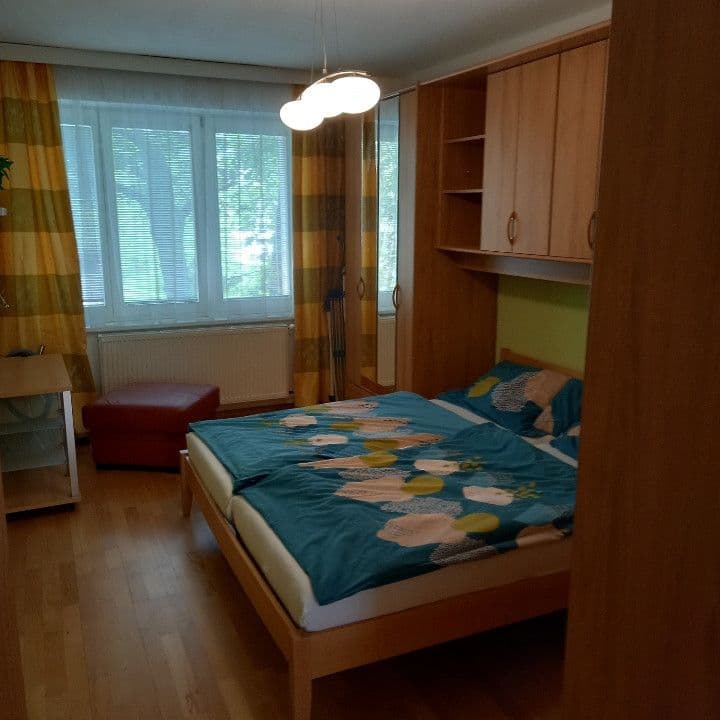 Prenájom bytu 2-izbový 59 m², Šumberova, Praha, Praha Prenájom bytu 2-izbový 59 m², Šumberova, Praha, Praha