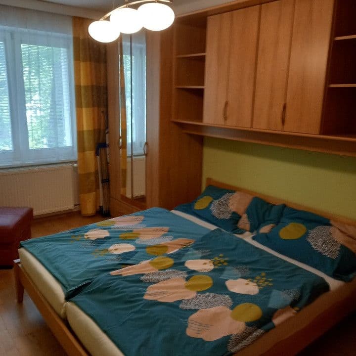 Prenájom bytu 2-izbový 59 m², Šumberova, Praha, Praha Prenájom bytu 2-izbový 59 m², Šumberova, Praha, Praha