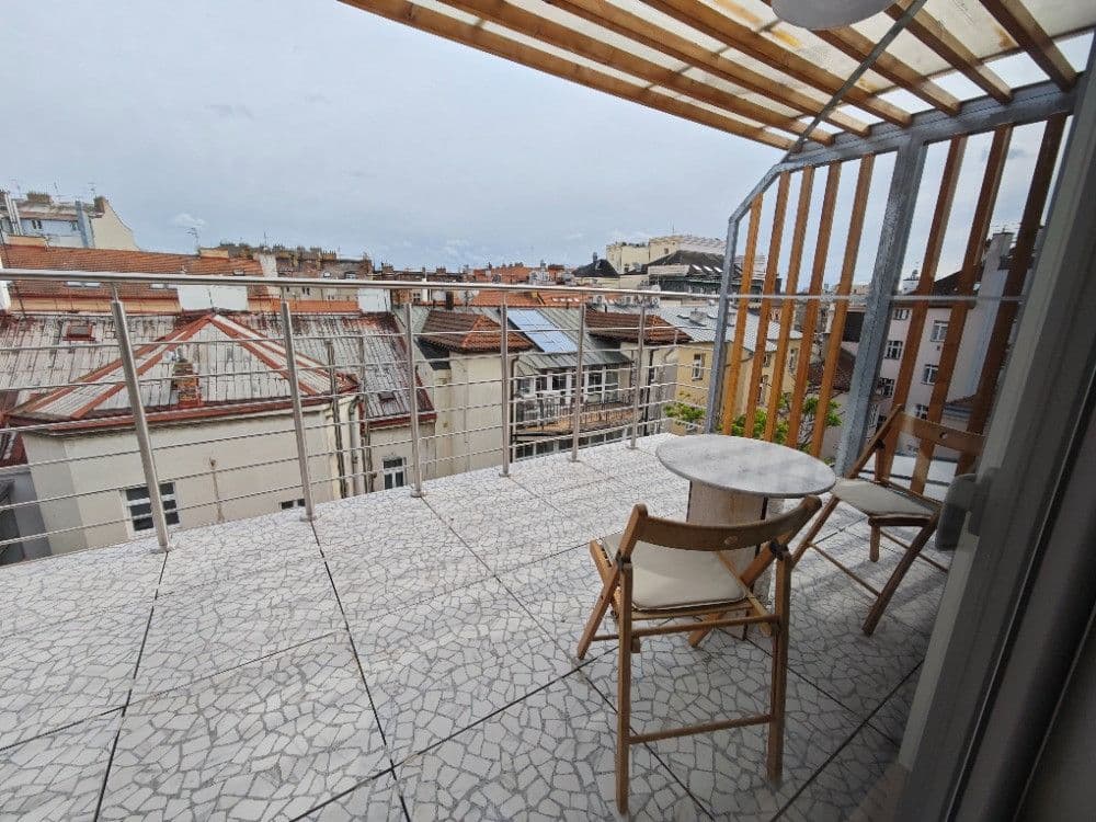 Prenájom bytu 1-izbový 30 m², Mikovcova, Praha, Praha Prenájom bytu 1-izbový 30 m², Mikovcova, Praha, Praha