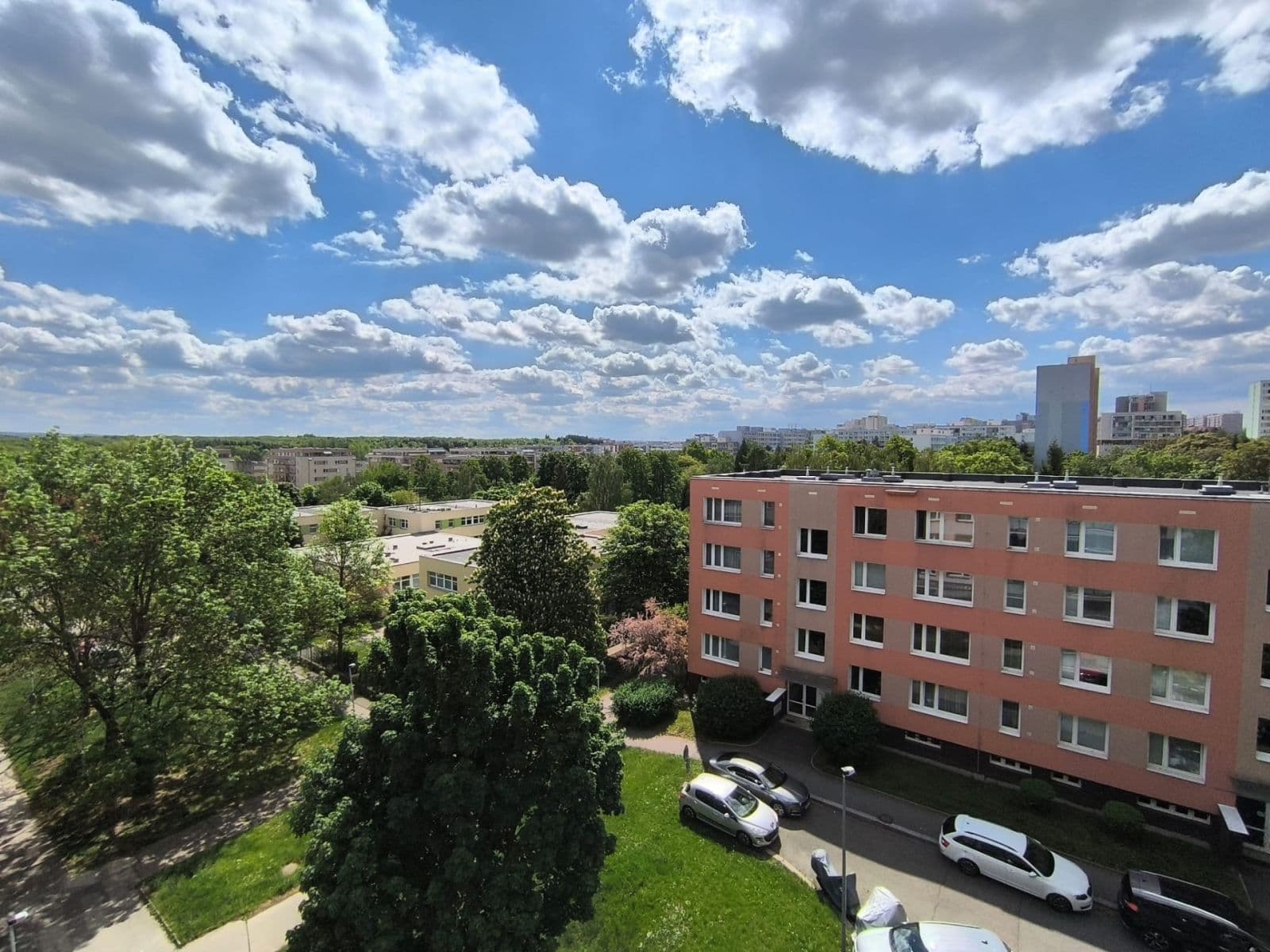 Prenájom bytu 3-izbový 56 m², Hlavatého, Praha, Praha Prenájom bytu 3-izbový 56 m², Hlavatého, Praha, Praha