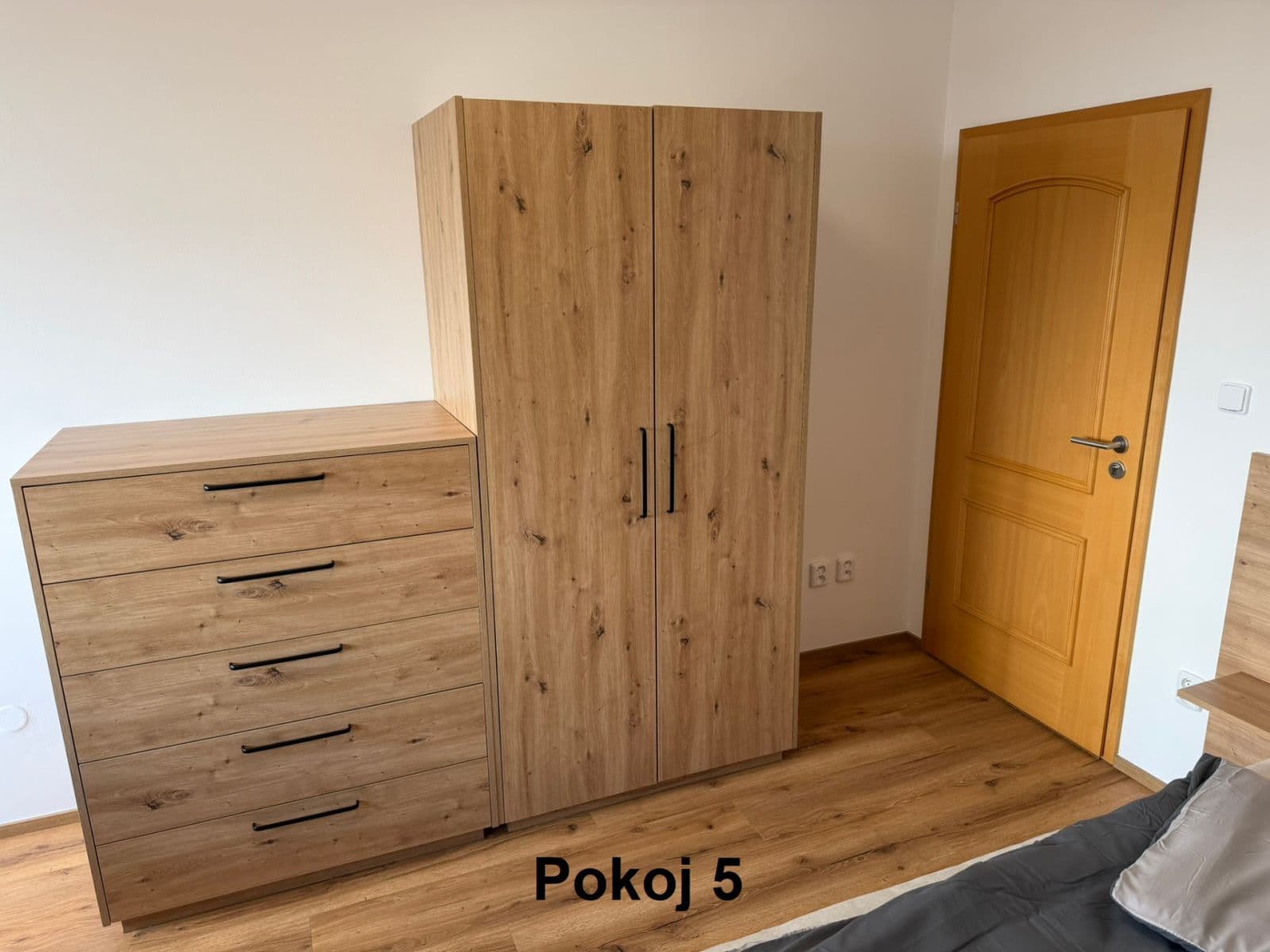 Prenájom bytu 6-izbový 158 m², Chotovická, Praha, Praha Prenájom bytu 6-izbový 158 m², Chotovická, Praha, Praha