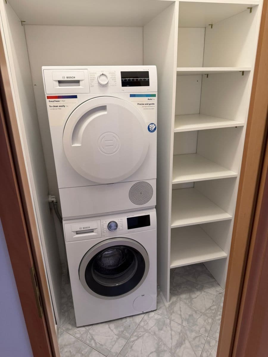 Prenájom bytu 6-izbový 158 m², Chotovická, Praha, Praha Prenájom bytu 6-izbový 158 m², Chotovická, Praha, Praha