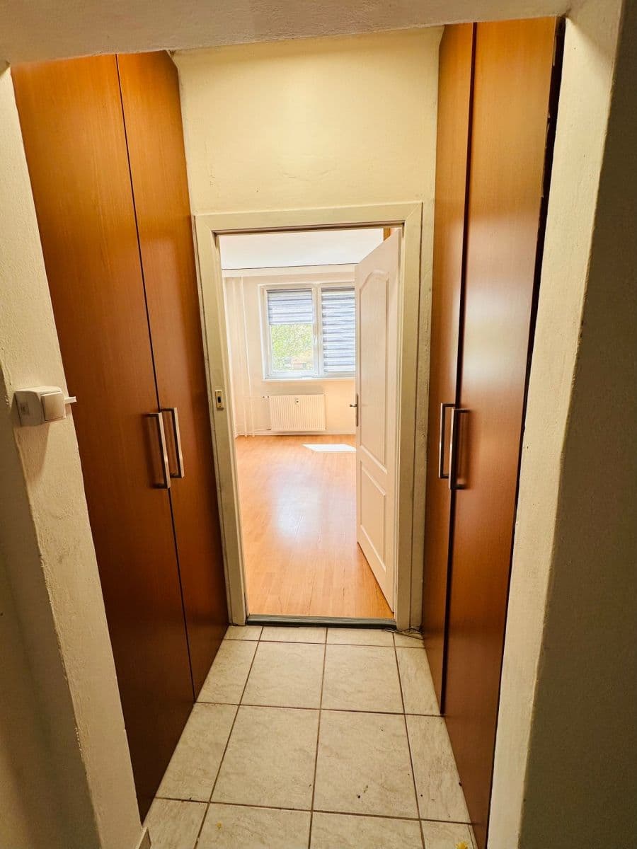 Prenájom bytu 3-izbový 68 m², Werichova, Olomouc, Olomoucký kraj Prenájom bytu 3-izbový 68 m², Werichova, Olomouc, Olomoucký kraj