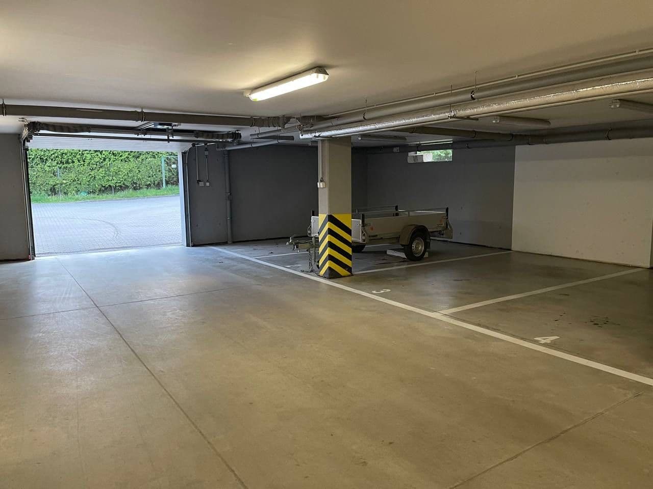 Prenájom garáže 12 m², Fantova, Brno, Jihomoravský kraj Prenájom garáže 12 m², Fantova, Brno, Jihomoravský kraj