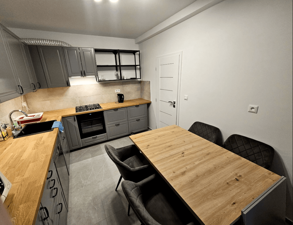 Prenájom bytu 3-izbový 88 m², Gemerská, Ružinov, Bratislavský kraj Prenájom bytu 3-izbový 88 m², Gemerská, Ružinov, Bratislavský kraj