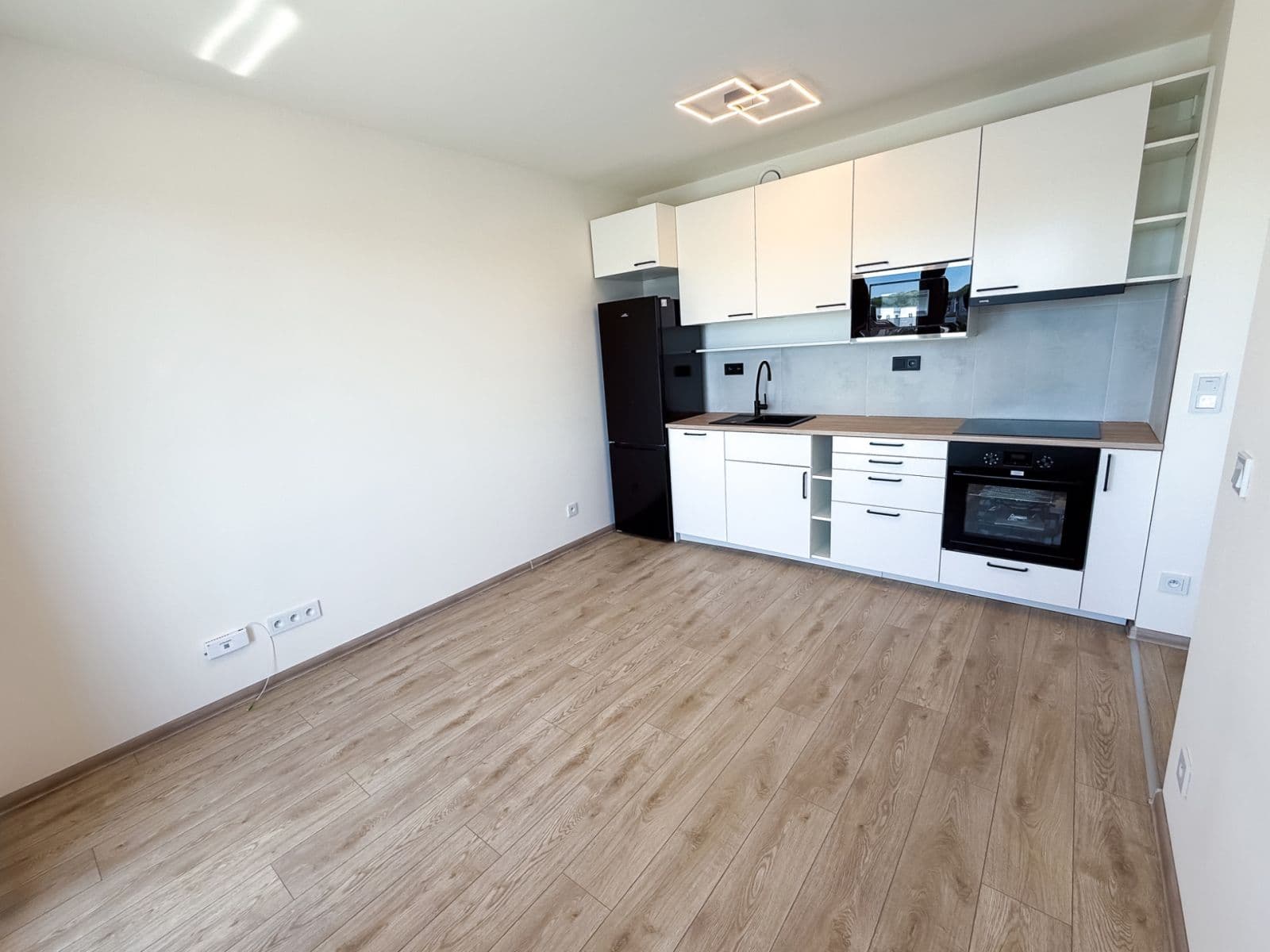 Prenájom bytu 1-izbový 30 m², Arnošta Staňka, Praha, Praha Prenájom bytu 1-izbový 30 m², Arnošta Staňka, Praha, Praha