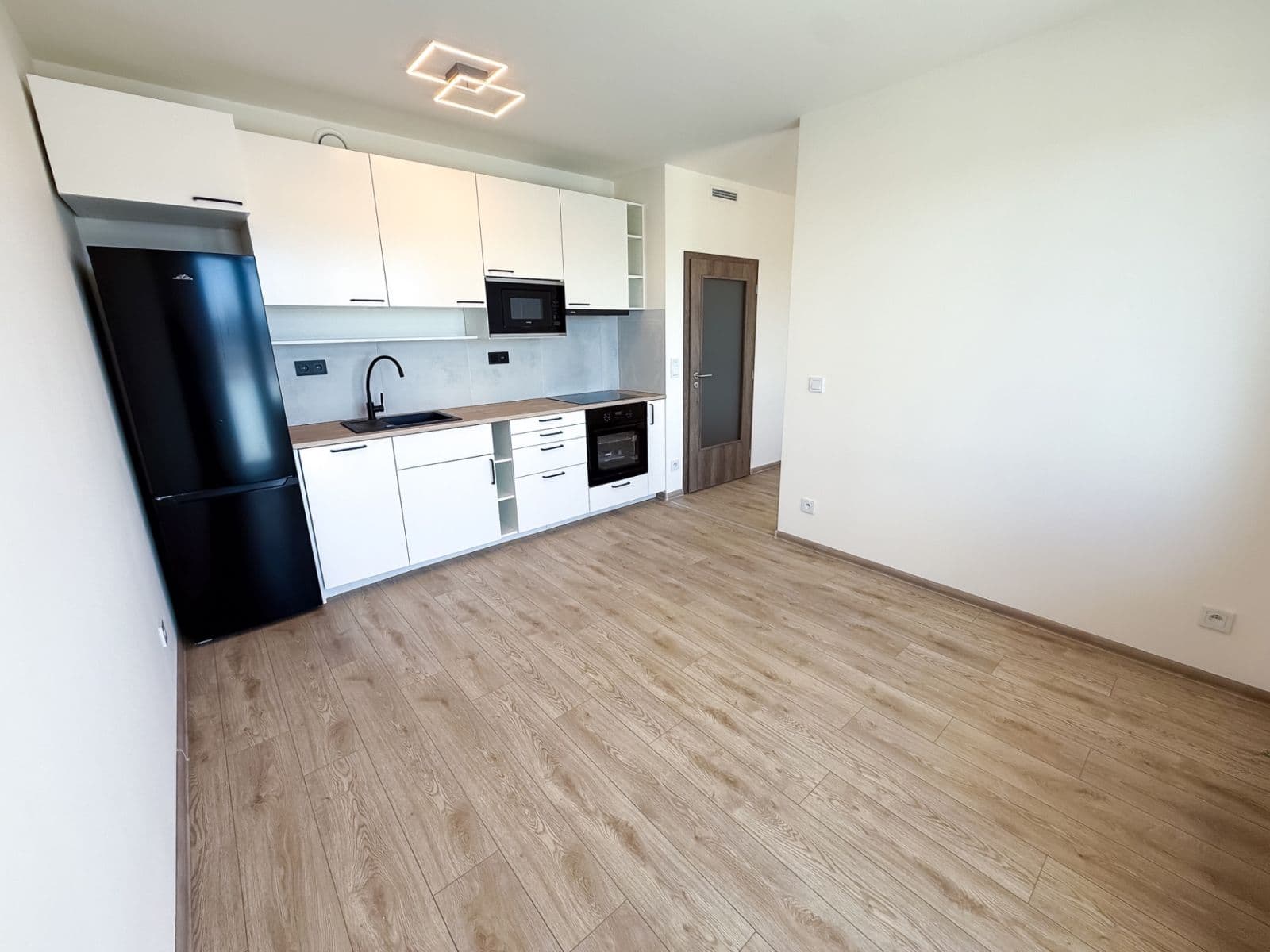 Prenájom bytu 1-izbový 30 m², Arnošta Staňka, Praha, Praha Prenájom bytu 1-izbový 30 m², Arnošta Staňka, Praha, Praha