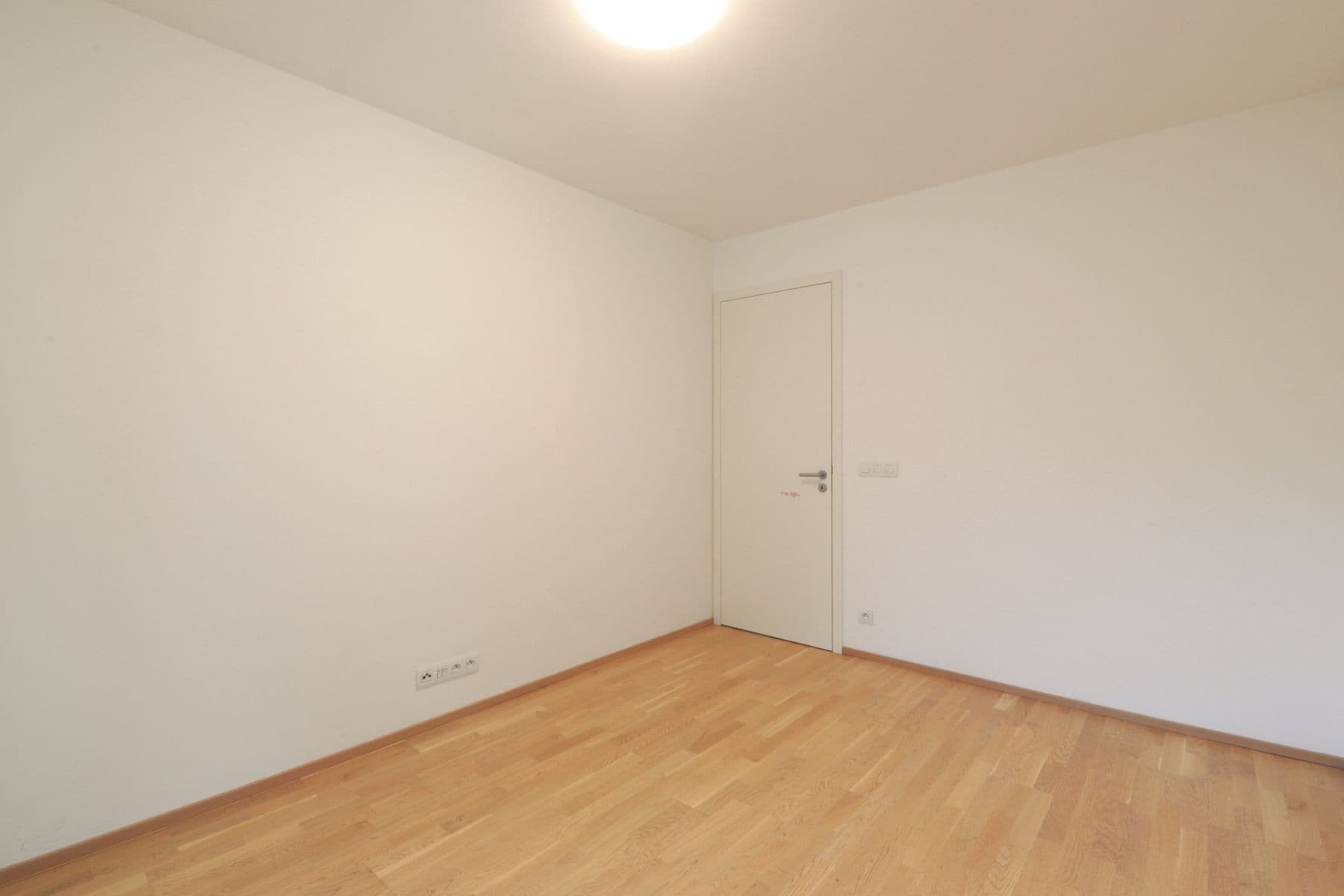 Prenájom bytu 3-izbový 103 m², Na hřebenech I, Praha, Praha Prenájom bytu 3-izbový 103 m², Na hřebenech I, Praha, Praha