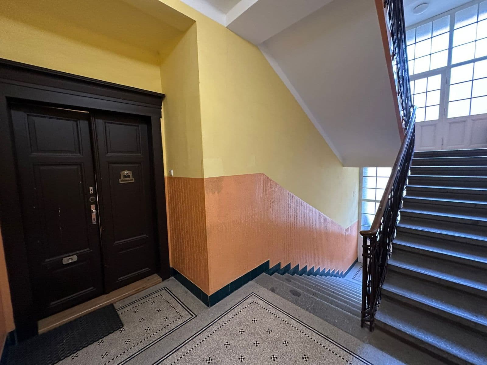 Prenájom bytu 3-izbový 77 m², Kafkova, Praha, Praha Prenájom bytu 3-izbový 77 m², Kafkova, Praha, Praha