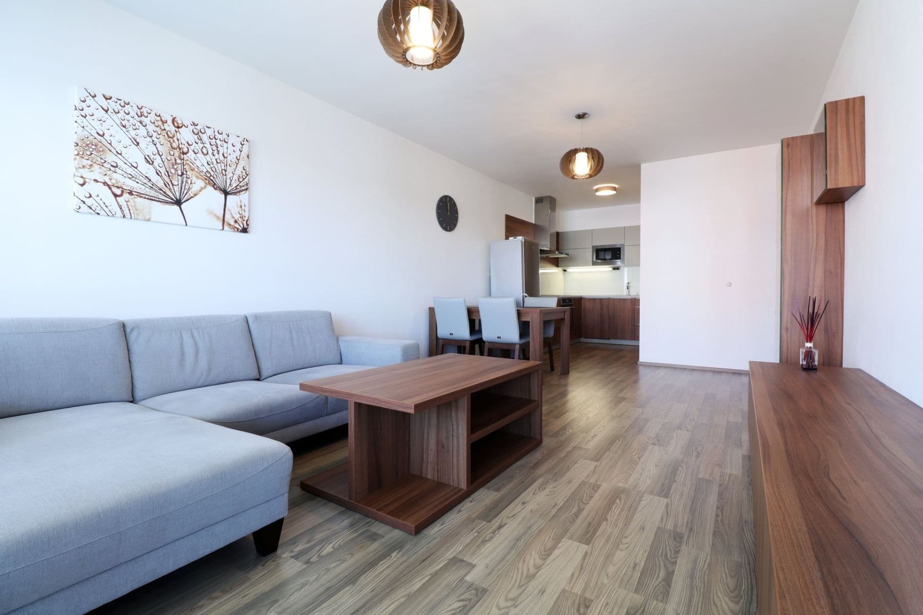 Prenájom bytu 2-izbový 61 m², Hlučkova, Praha, Praha Prenájom bytu 2-izbový 61 m², Hlučkova, Praha, Praha