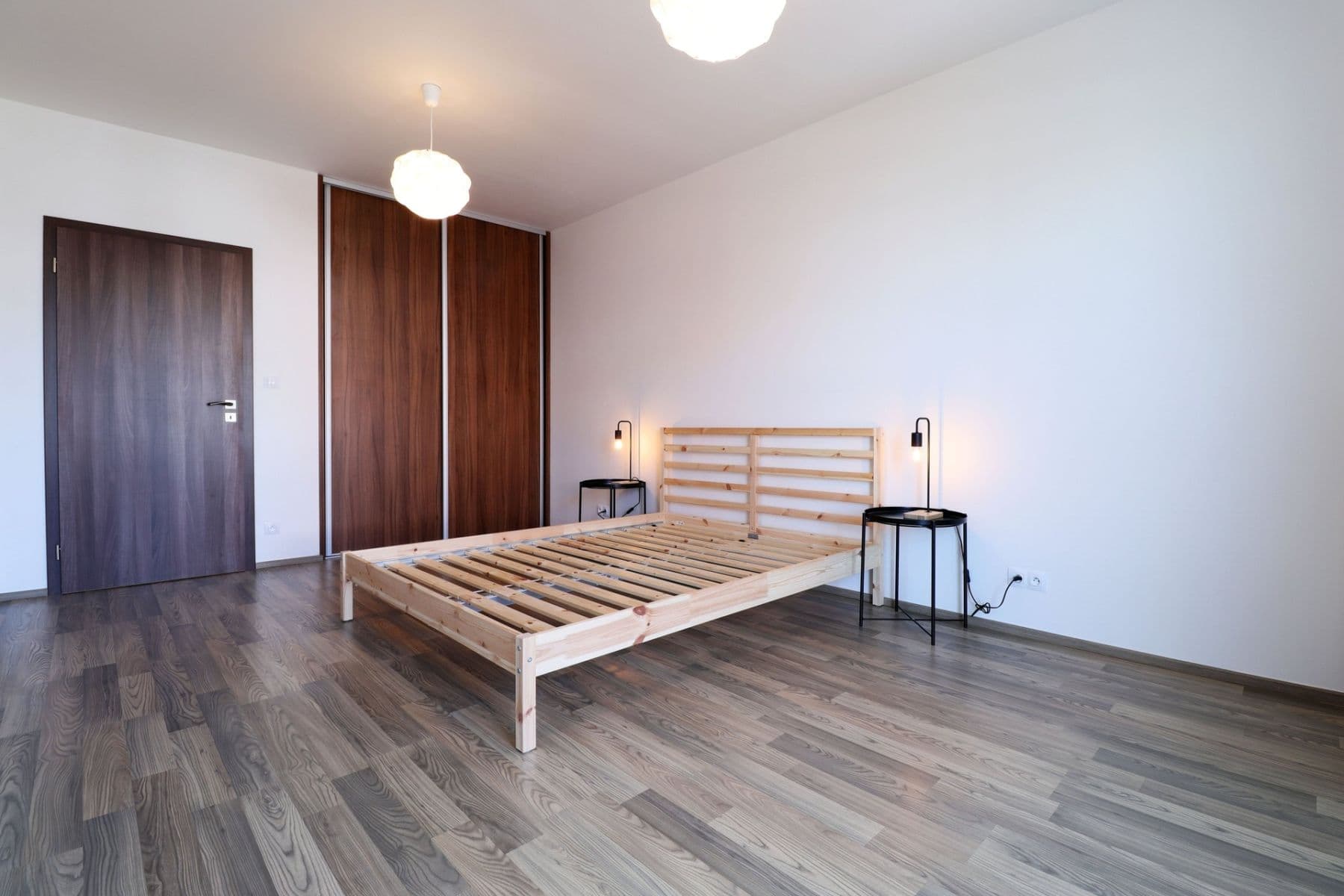 Prenájom bytu 2-izbový 61 m², Hlučkova, Praha, Praha Prenájom bytu 2-izbový 61 m², Hlučkova, Praha, Praha