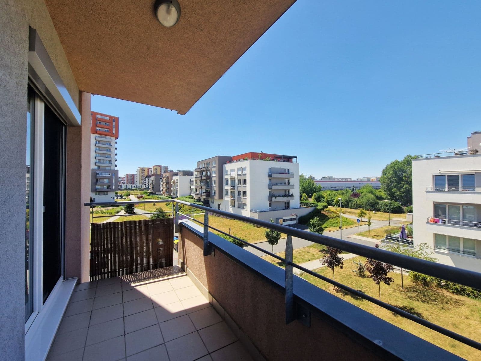 Prenájom bytu 2-izbový 61 m², Hlučkova, Praha, Praha Prenájom bytu 2-izbový 61 m², Hlučkova, Praha, Praha