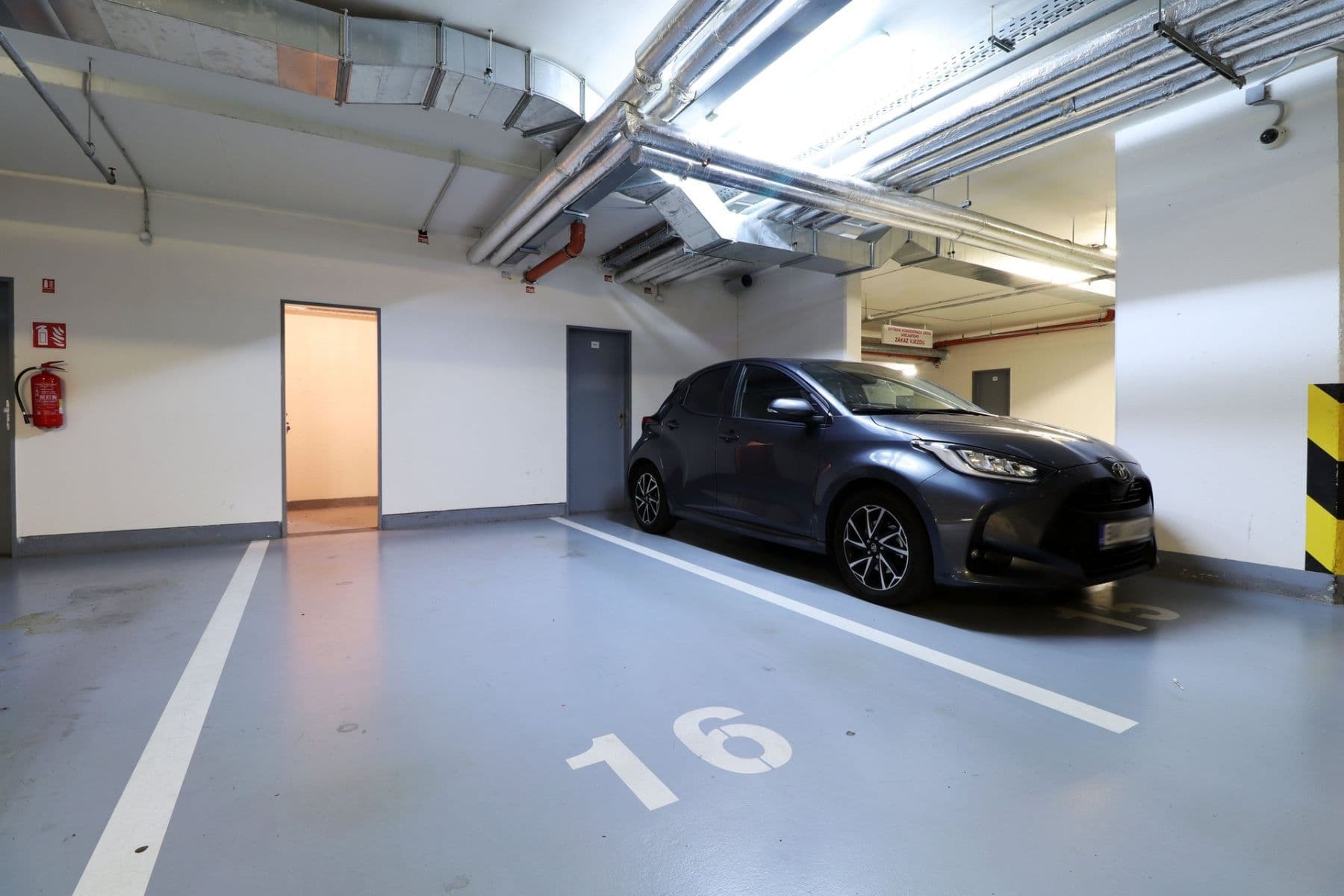 Prenájom bytu 2-izbový 61 m², Hlučkova, Praha, Praha Prenájom bytu 2-izbový 61 m², Hlučkova, Praha, Praha