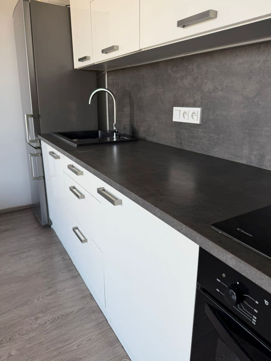 Predaj bytu 2-izbový 42 m², Za černým mostem, Praha, Praha Predaj bytu 2-izbový 42 m², Za černým mostem, Praha, Praha