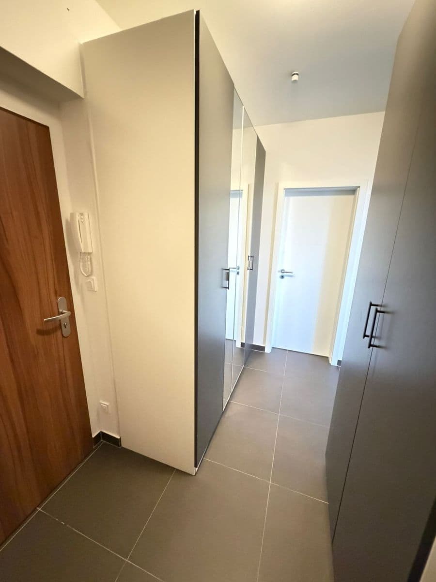 Predaj bytu 2-izbový 42 m², Za černým mostem, Praha, Praha Predaj bytu 2-izbový 42 m², Za černým mostem, Praha, Praha