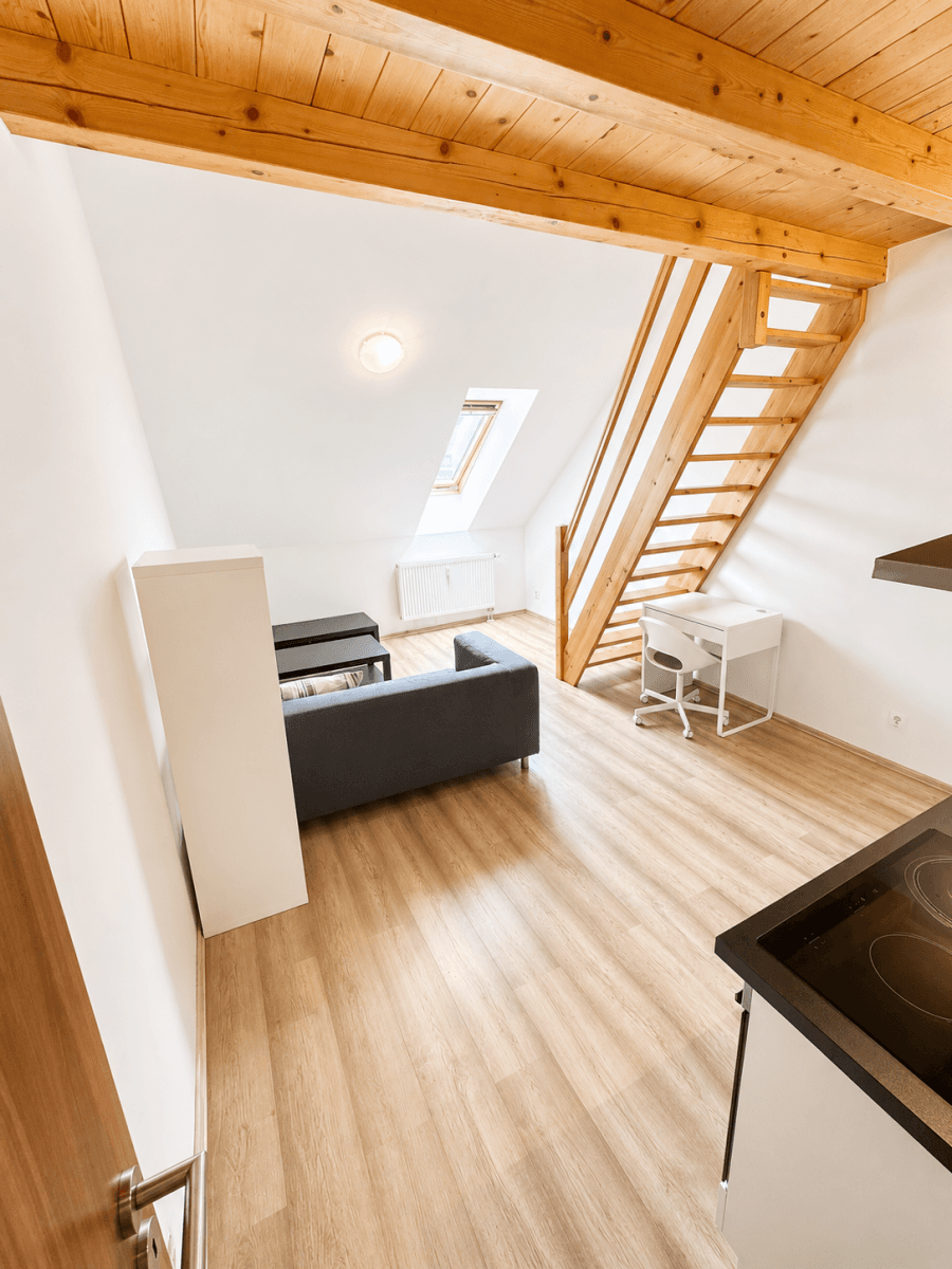 Prenájom bytu 1-izbový 35 m², Čestmírova, Praha, Praha Prenájom bytu 1-izbový 35 m², Čestmírova, Praha, Praha