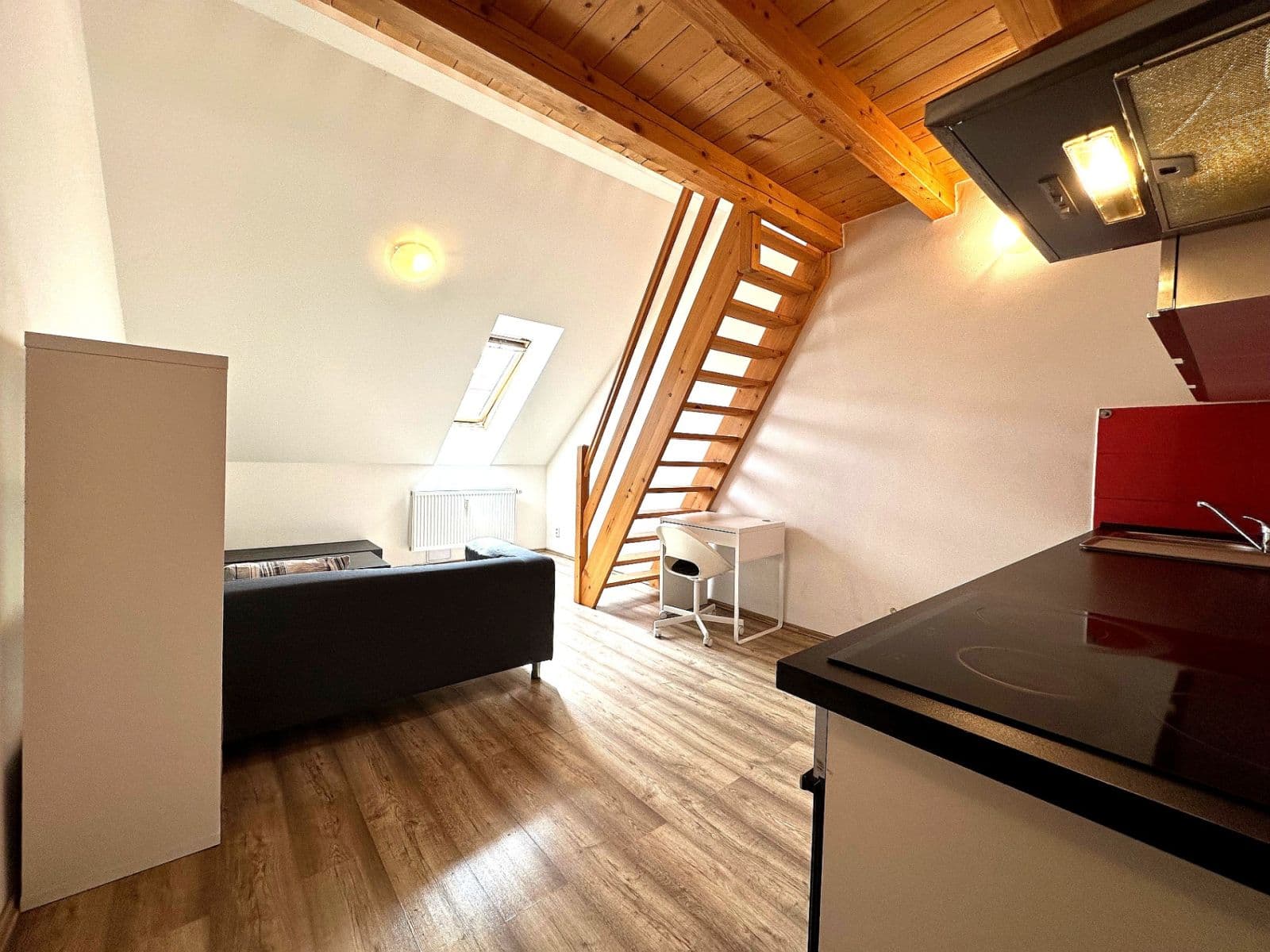Prenájom bytu 1-izbový 35 m², Čestmírova, Praha, Praha Prenájom bytu 1-izbový 35 m², Čestmírova, Praha, Praha