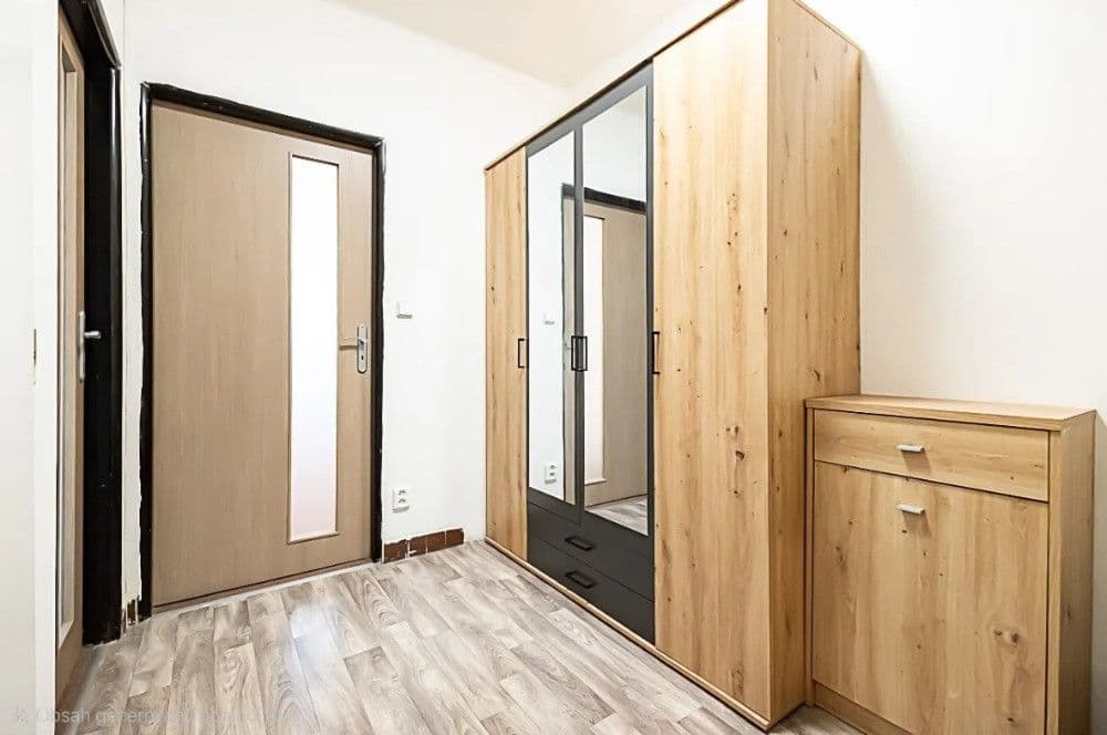 Prenájom bytu 2-izbový 41 m², Záveská, Praha, Praha Prenájom bytu 2-izbový 41 m², Záveská, Praha, Praha
