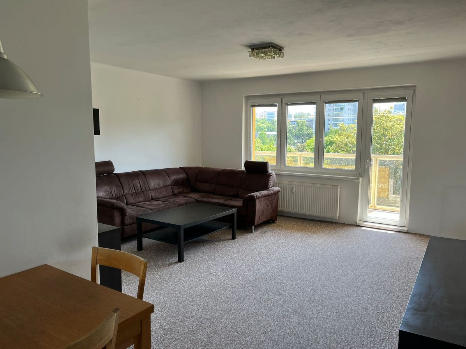 Prenájom bytu 4-izbový 76 m², Hlavní, Praha, Praha Prenájom bytu 4-izbový 76 m², Hlavní, Praha, Praha