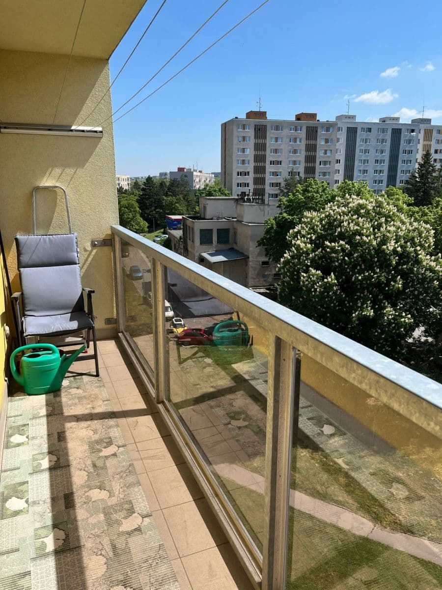 Prenájom bytu 4-izbový 76 m², Hlavní, Praha, Praha Prenájom bytu 4-izbový 76 m², Hlavní, Praha, Praha
