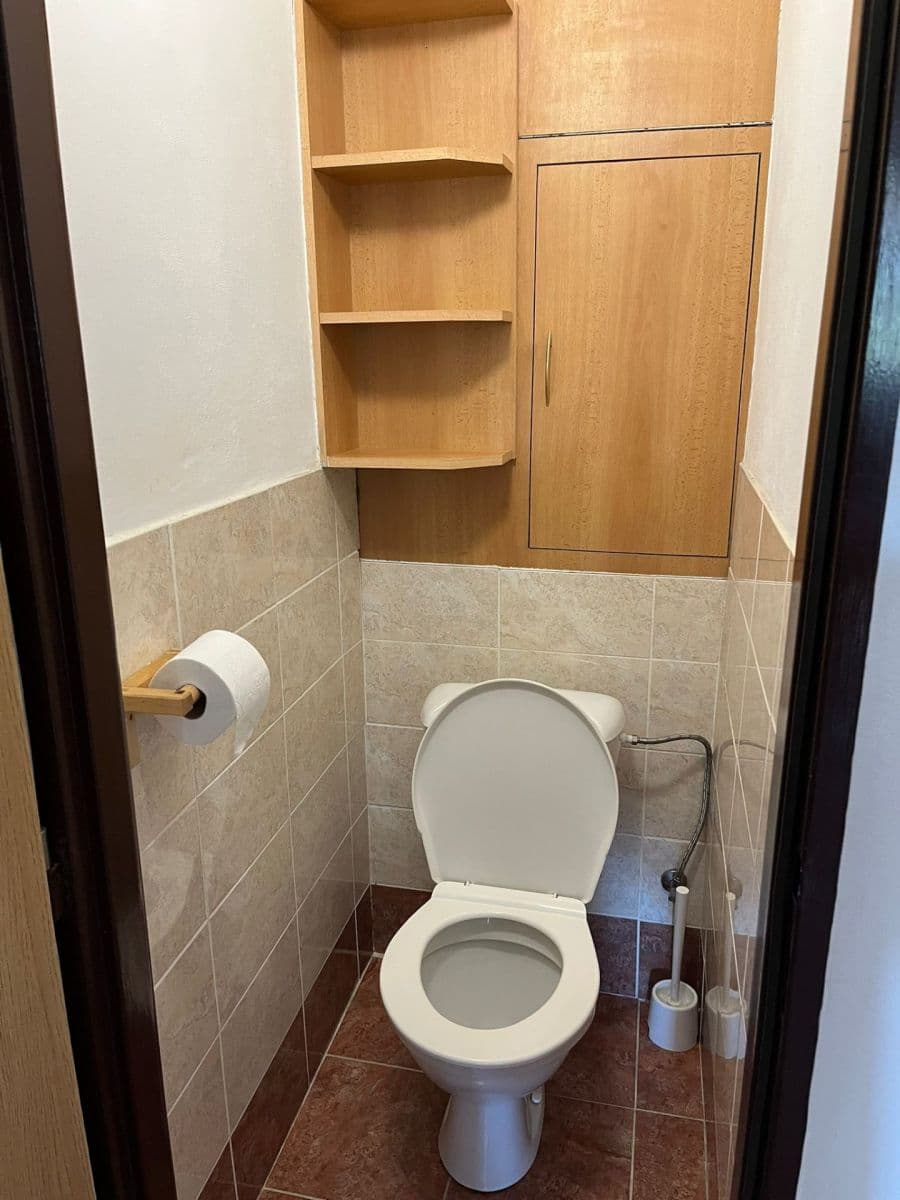 Prenájom bytu 4-izbový 76 m², Hlavní, Praha, Praha Prenájom bytu 4-izbový 76 m², Hlavní, Praha, Praha