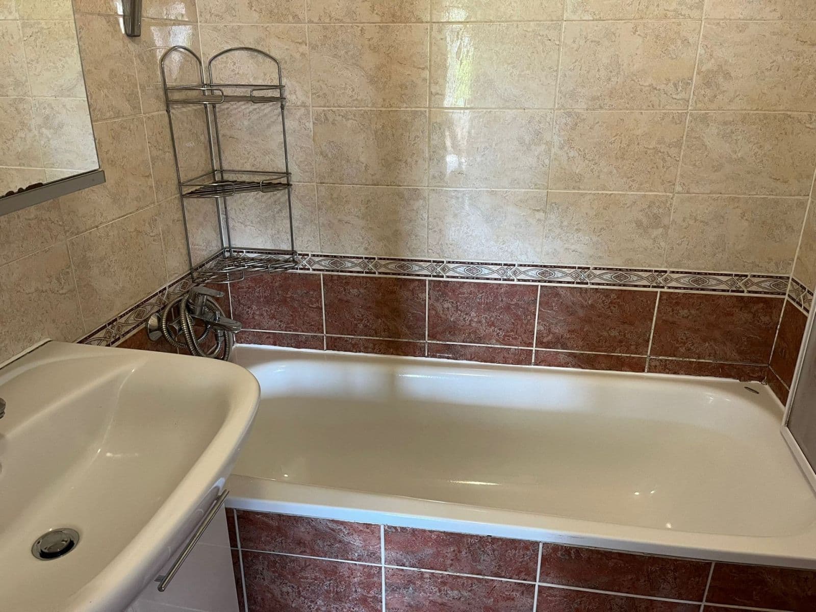 Prenájom bytu 4-izbový 76 m², Hlavní, Praha, Praha Prenájom bytu 4-izbový 76 m², Hlavní, Praha, Praha
