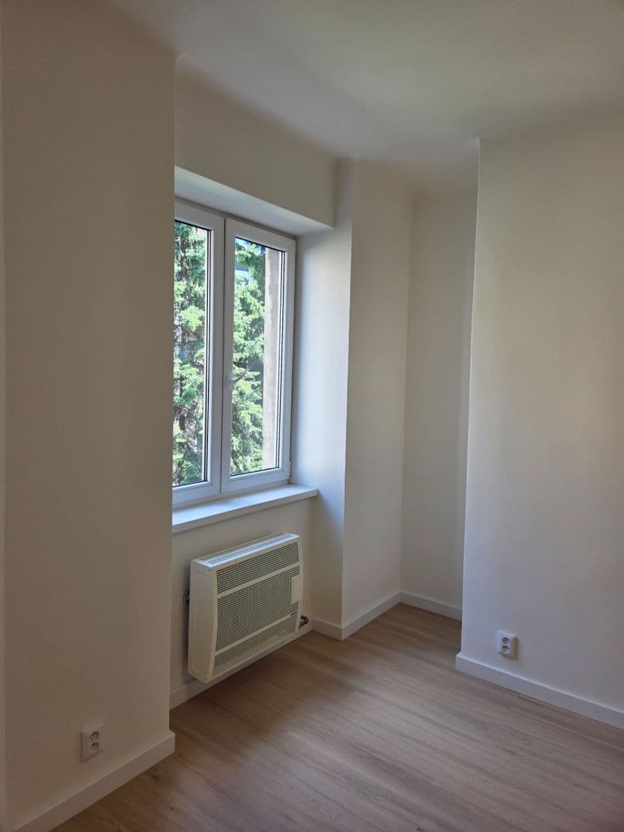 Prenájom bytu 1-izbový 24 m², Pivovarnická, Praha, Praha Prenájom bytu 1-izbový 24 m², Pivovarnická, Praha, Praha