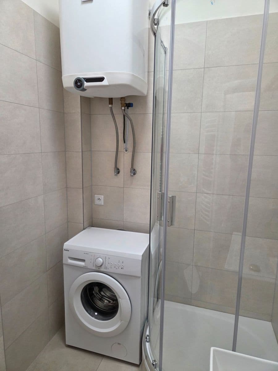 Prenájom bytu 1-izbový 24 m², Pivovarnická, Praha, Praha Prenájom bytu 1-izbový 24 m², Pivovarnická, Praha, Praha