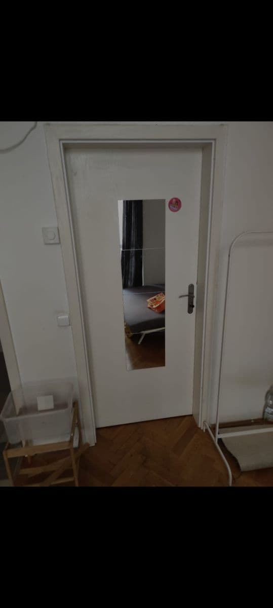 Prenájom bytu 1-izbový 14 m², Orebitská, Praha, Praha Prenájom bytu 1-izbový 14 m², Orebitská, Praha, Praha