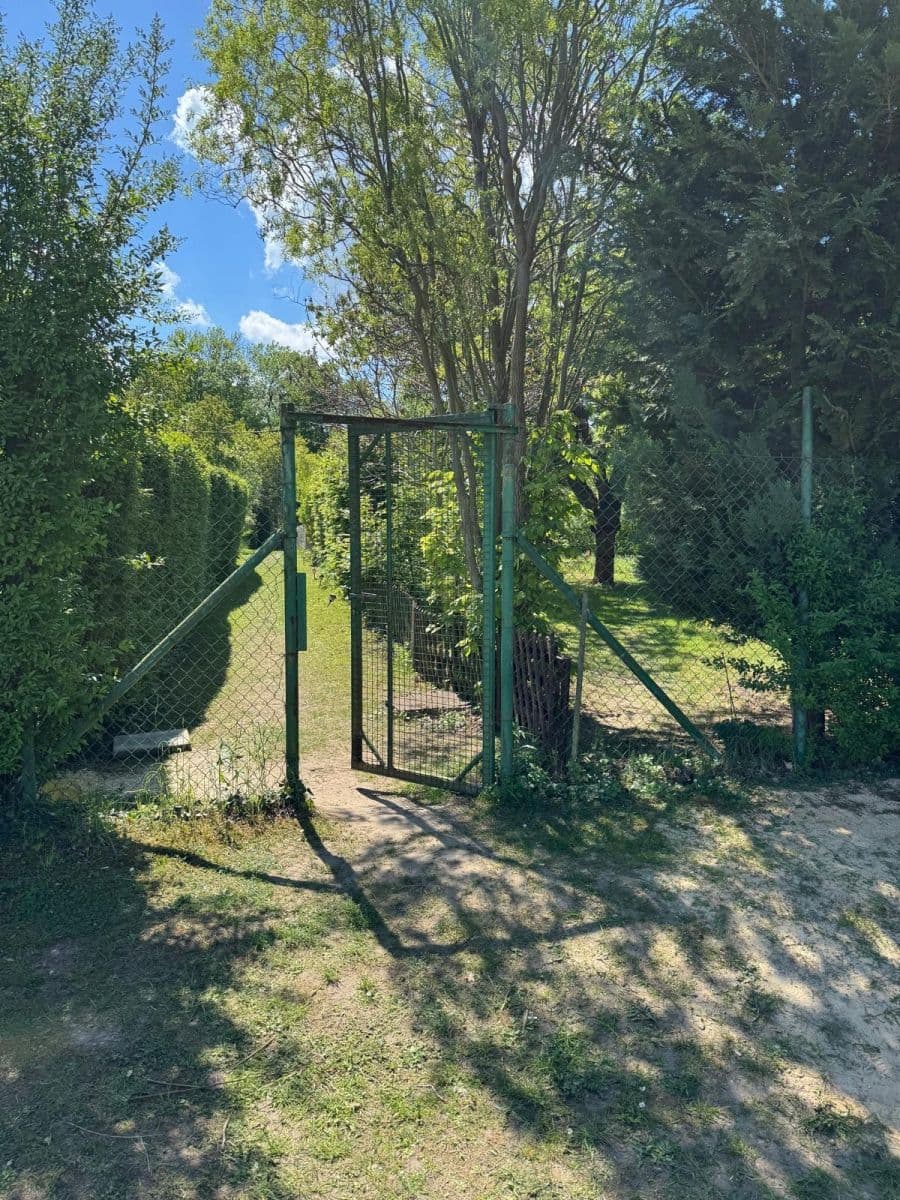Predaj rekreačného objektu 18 m², pozemek 400 m², Bohdanečská, Praha, Praha Predaj rekreačného objektu 18 m², pozemek 400 m², Bohdanečská, Praha, Praha