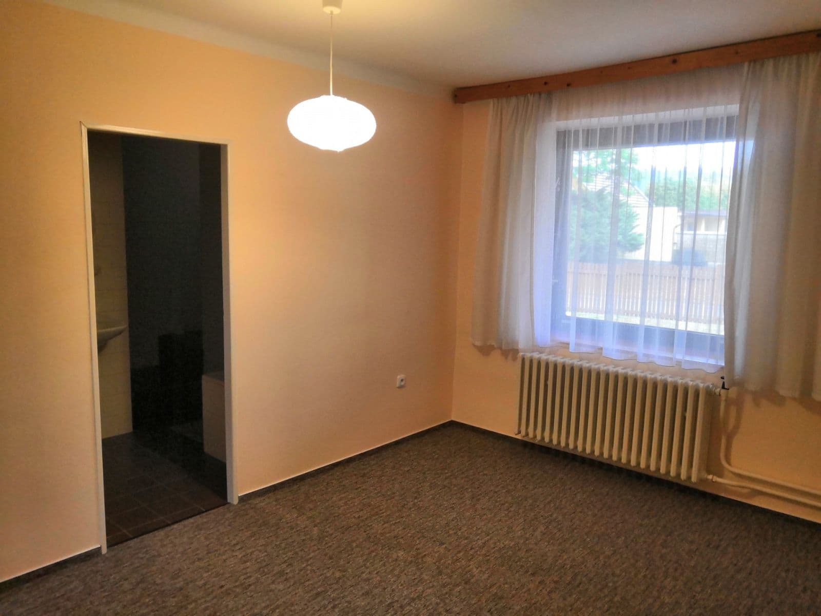 Prenájom bytu 2-izbový 55 m², Pražská, Ruda, Středočeský kraj Prenájom bytu 2-izbový 55 m², Pražská, Ruda, Středočeský kraj