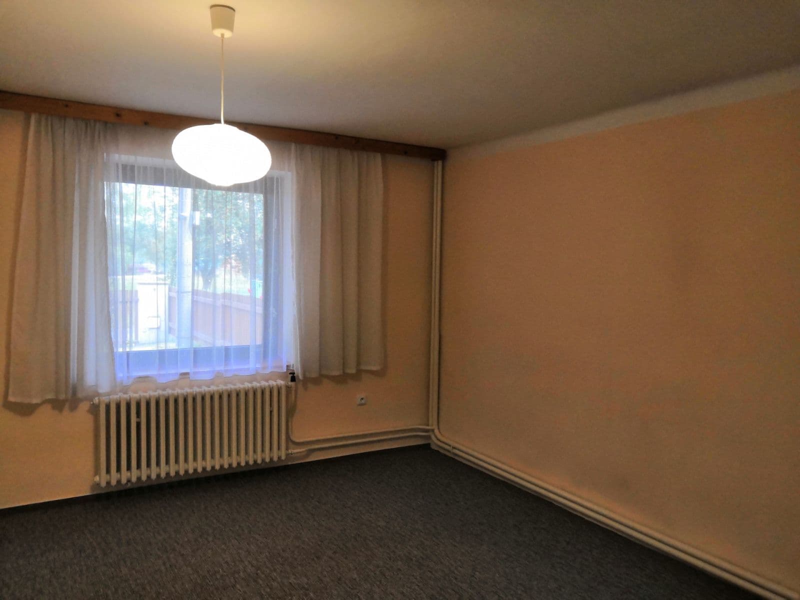 Prenájom bytu 2-izbový 55 m², Pražská, Ruda, Středočeský kraj Prenájom bytu 2-izbový 55 m², Pražská, Ruda, Středočeský kraj
