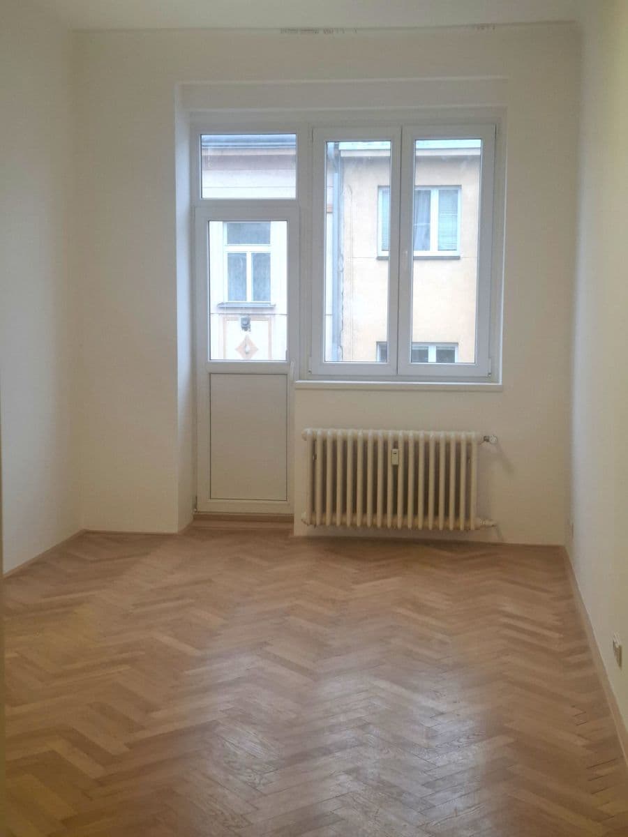 Prenájom bytu 3-izbový 79 m², Moulíkova, Praha, Praha Prenájom bytu 3-izbový 79 m², Moulíkova, Praha, Praha