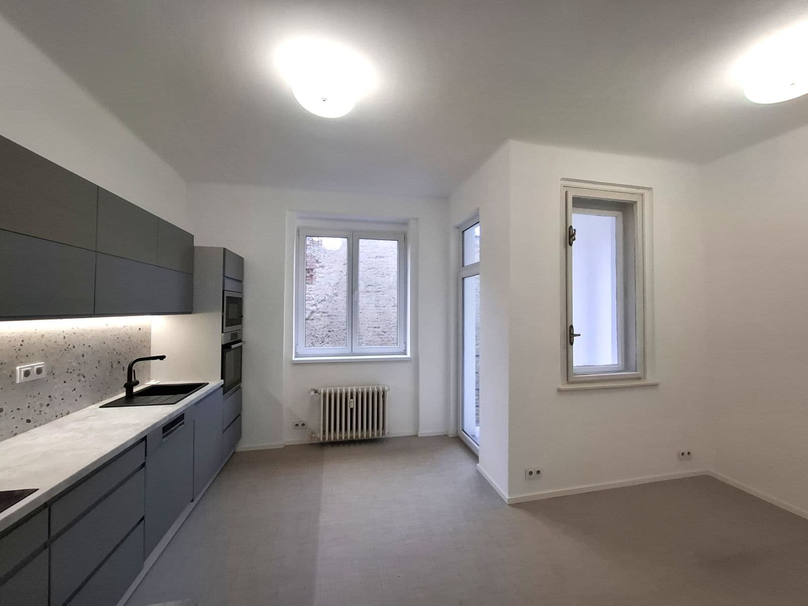 Prenájom bytu 3-izbový 79 m², Moulíkova, Praha, Praha Prenájom bytu 3-izbový 79 m², Moulíkova, Praha, Praha