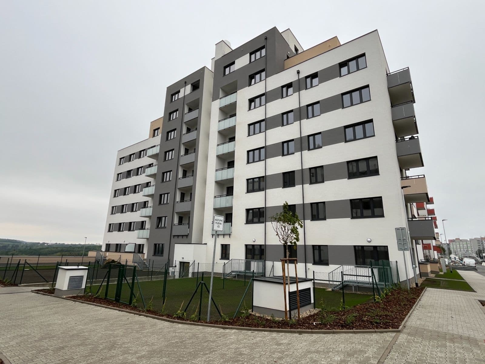 Prenájom bytu 1-izbový 31 m², Fabiánové, Praha, Praha Prenájom bytu 1-izbový 31 m², Fabiánové, Praha, Praha